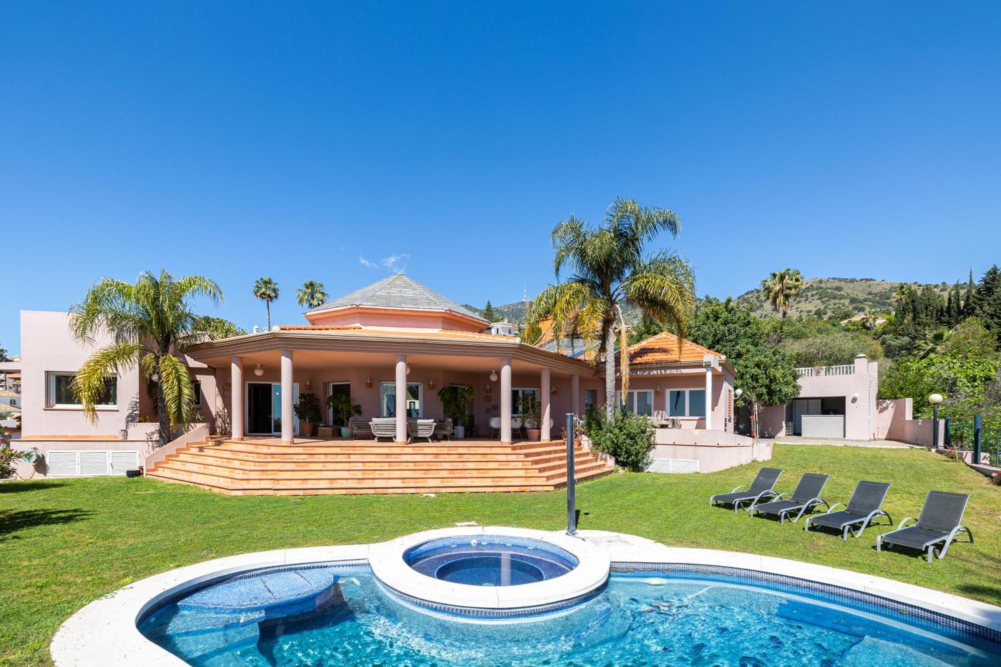 Villa In Benalmadena Pueblo Kültér fotó